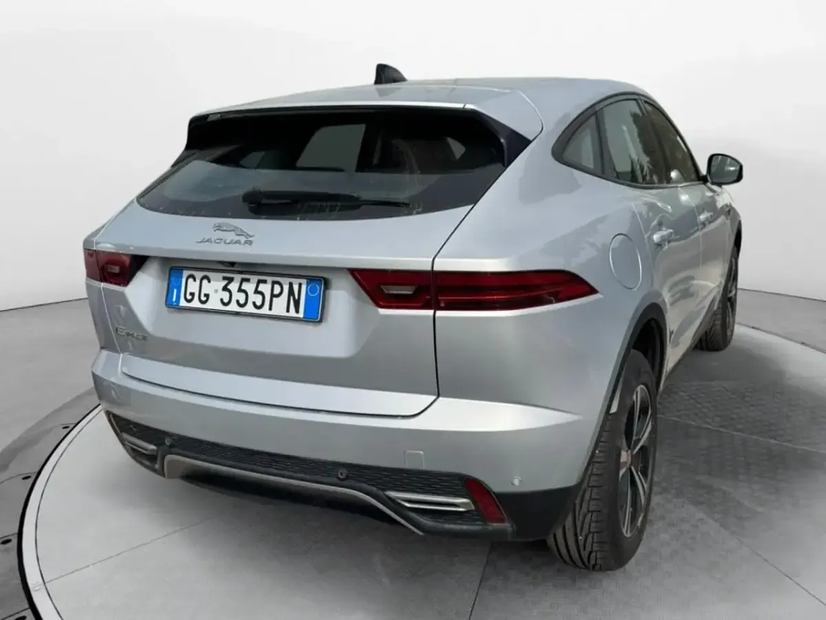 Usata Jaguar E-Pace R-Dynamic 163 CV (119 kW) 2021 Grigio SUV