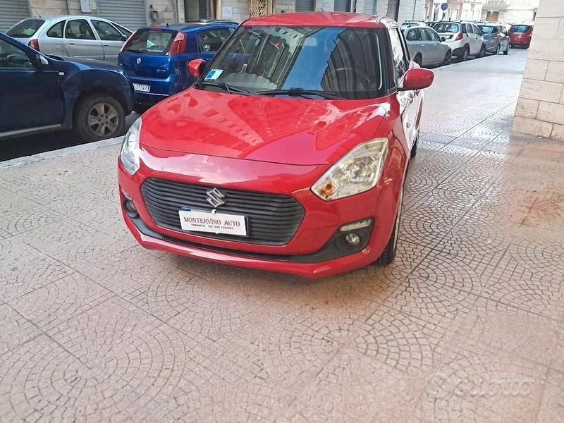 Usata Suzuki Swift Cool 90 CV (66 kW) 2018 Rosso Utilitaria