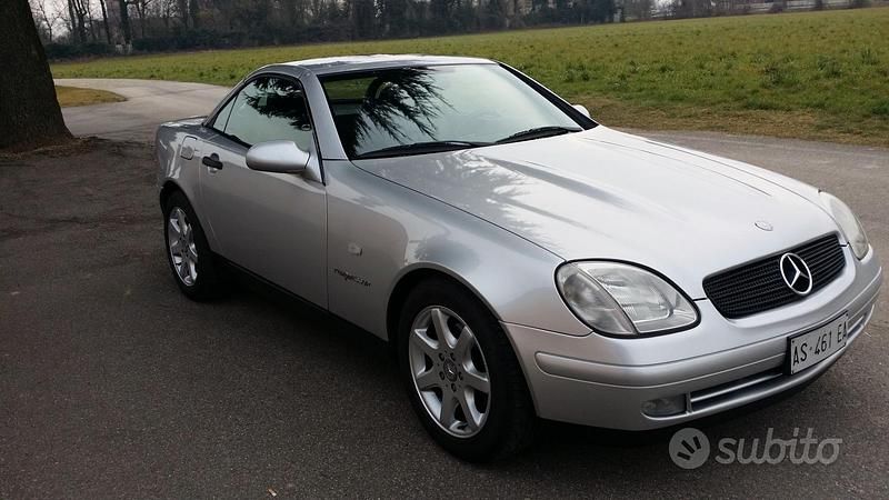 Usata Mercedes SLK200 1997 Grigio Cabrio