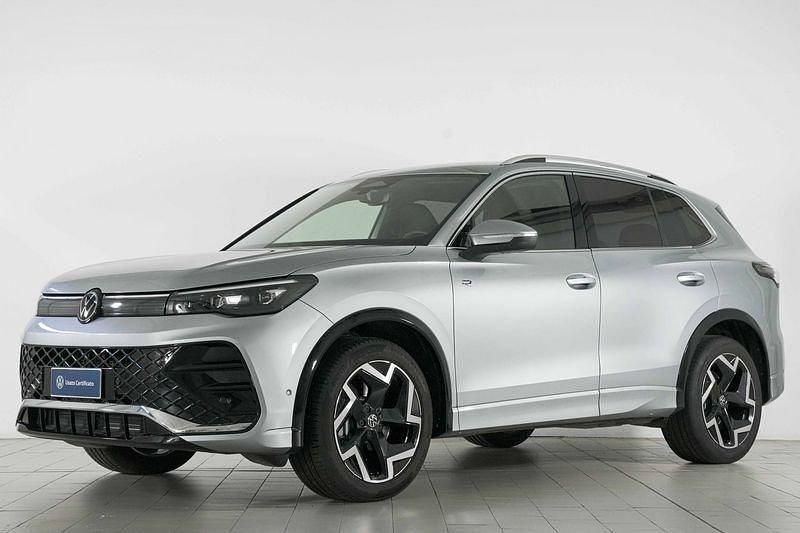 Usata VW Tiguan R-line 150 CV (110 kW) 2025 Grigio SUV
