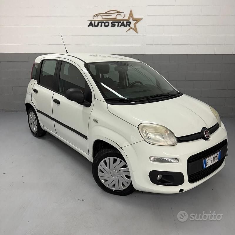 Usata Fiat Panda Lounge 69 CV (50 kW) 2013 Bianco Utilitaria