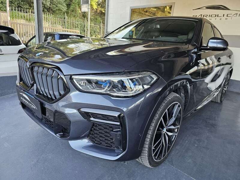 Usado BMW X6 M Sport 286 HP (210 kW) 2022 Cinzento SUV