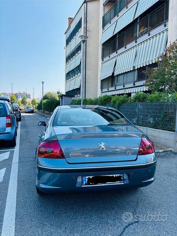 Grigio Usata 2005 Peugeot 407 Tre volumi | 3500 € (Buon prezzo) - Immagine 1/4