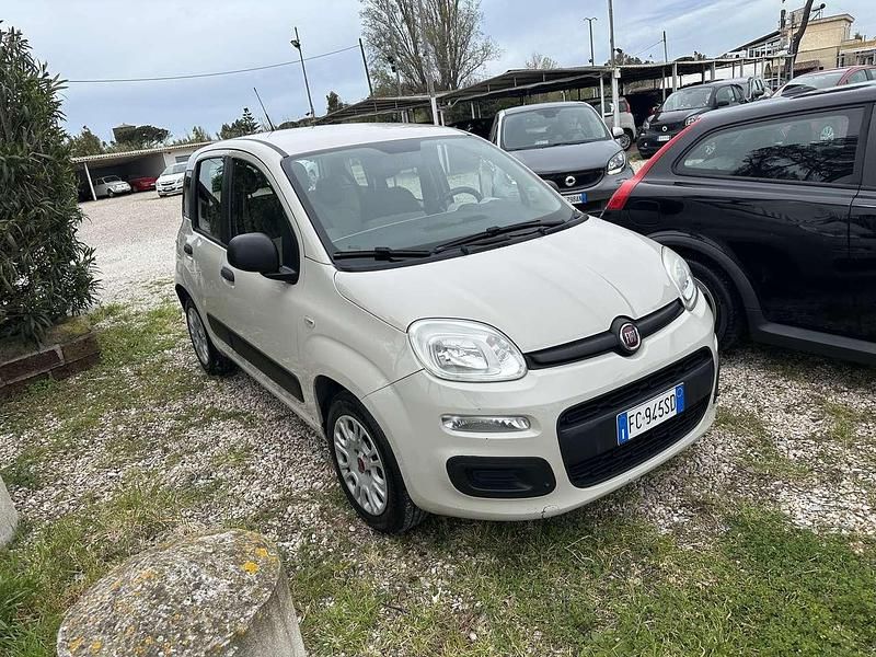 Usata Fiat Panda Lounge 69 CV (50 kW) 2016 Beige Utilitaria