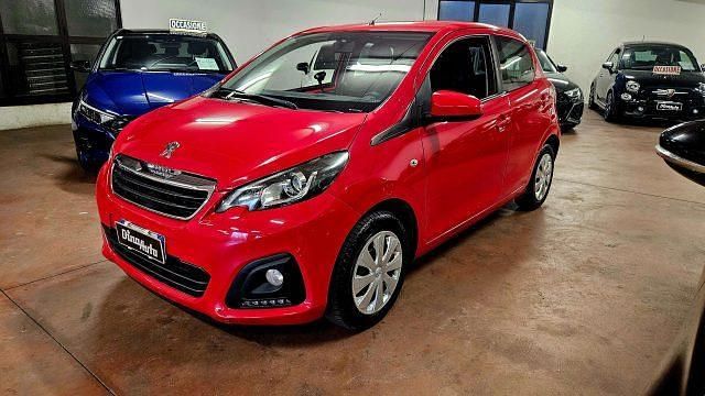 Usata Peugeot 108 Active 72 CV (52 kW) 2018 Rosso Utilitaria
