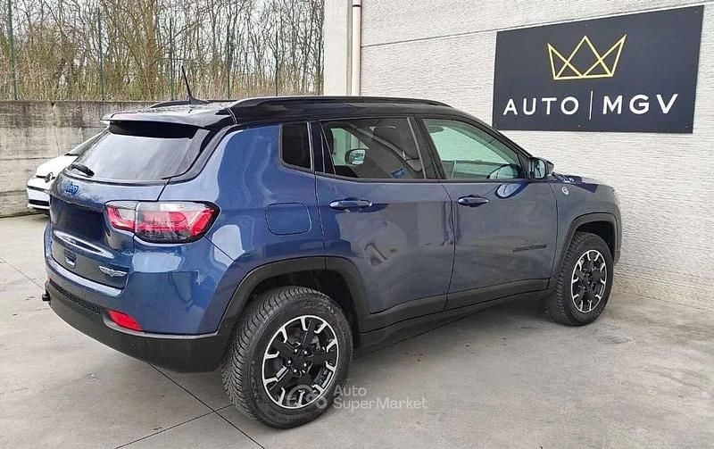Usata Jeep Compass Trailhawk 179 CV (131 kW) 2023 Blu/azzurro SUV