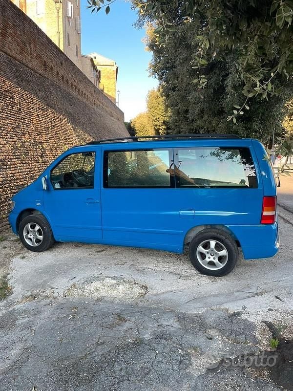 Usata Mercedes Vito 122 CV (89 kW) 2001 Furgone