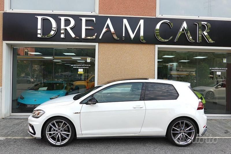 Käytetty VW Golf VII R 300 HP (220 kW) 2019 Valkoinen Viistoperä