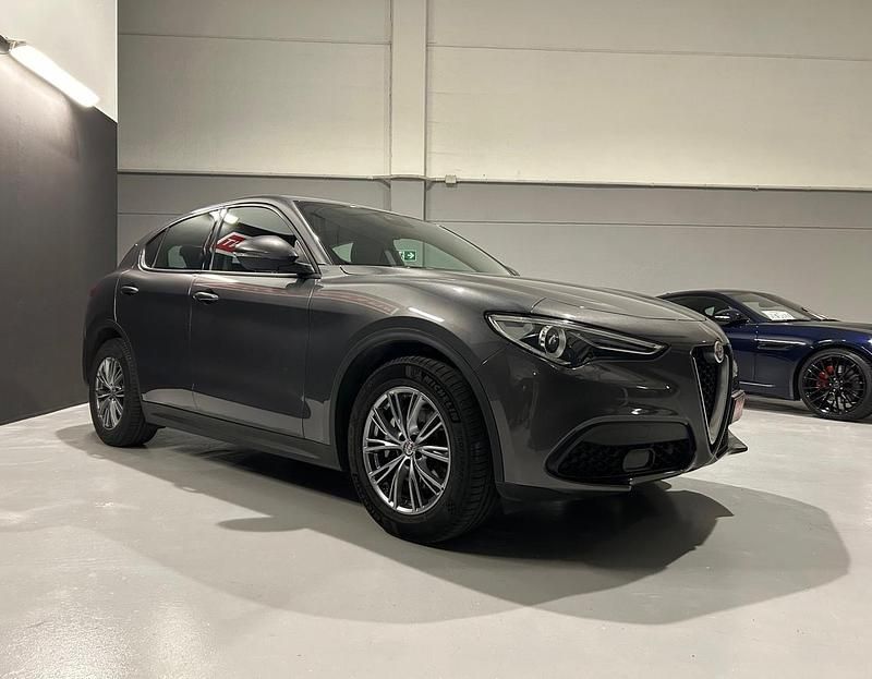 Usata Alfa Romeo Stelvio Business 190 CV (139 kW) 2021 Grigio SUV