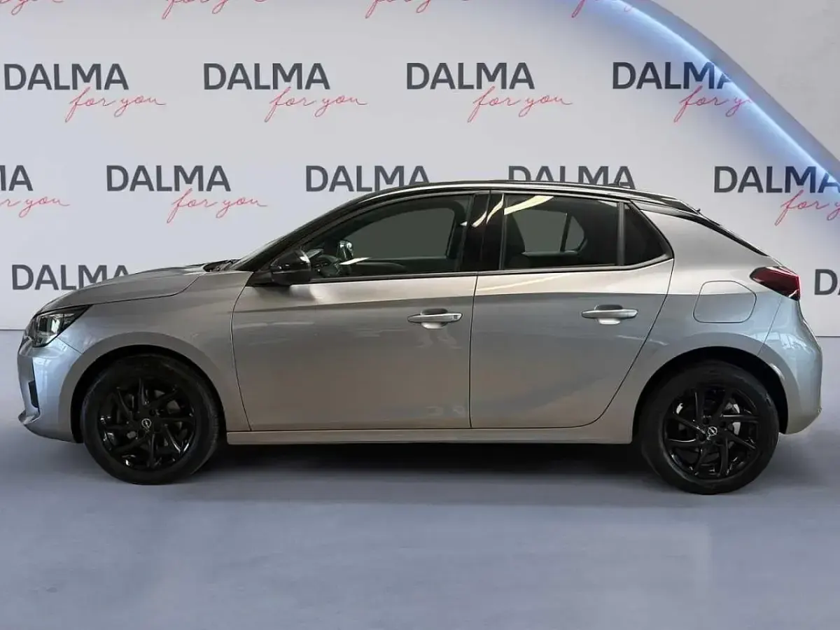 Usata Opel Corsa GS Line 131 CV (96 kW) 2023 Grigio Utilitaria
