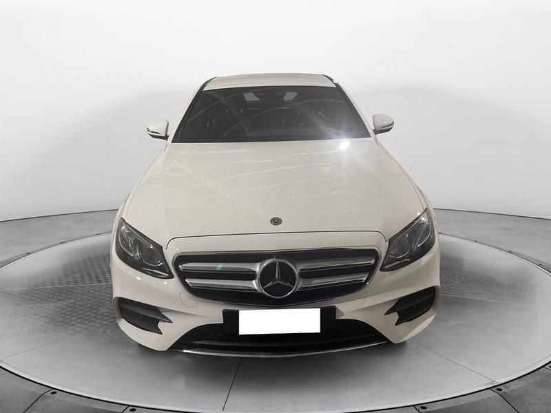 Usata Mercedes E220 Premium 194 CV (142 kW) 2021 Bianco Berlina