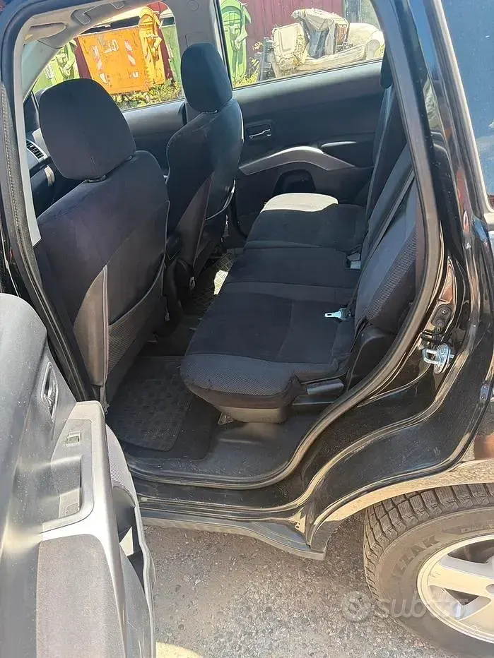 Usata Mitsubishi Outlander 140 CV (102 kW) 2007 Nero SUV