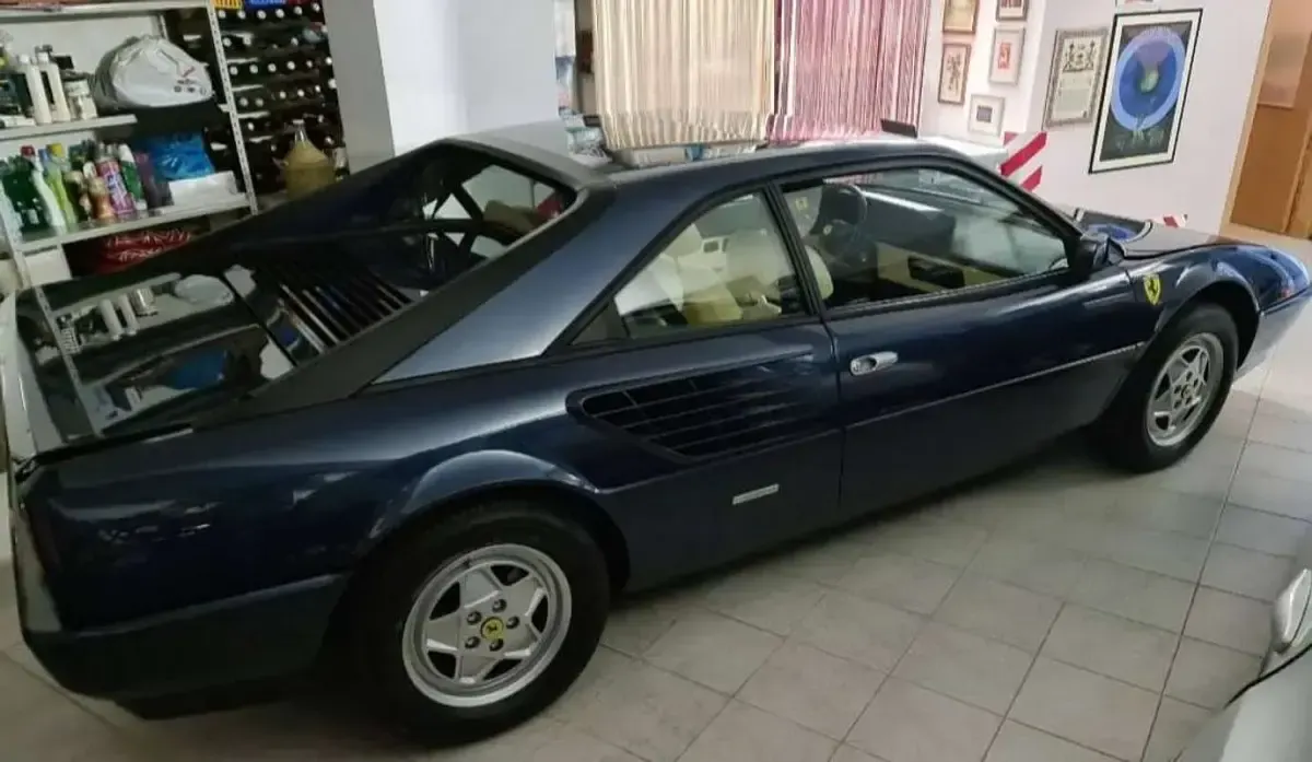 Usata Ferrari Mondial 239 CV (175 kW) 1986 Blu/azzurro Berlina