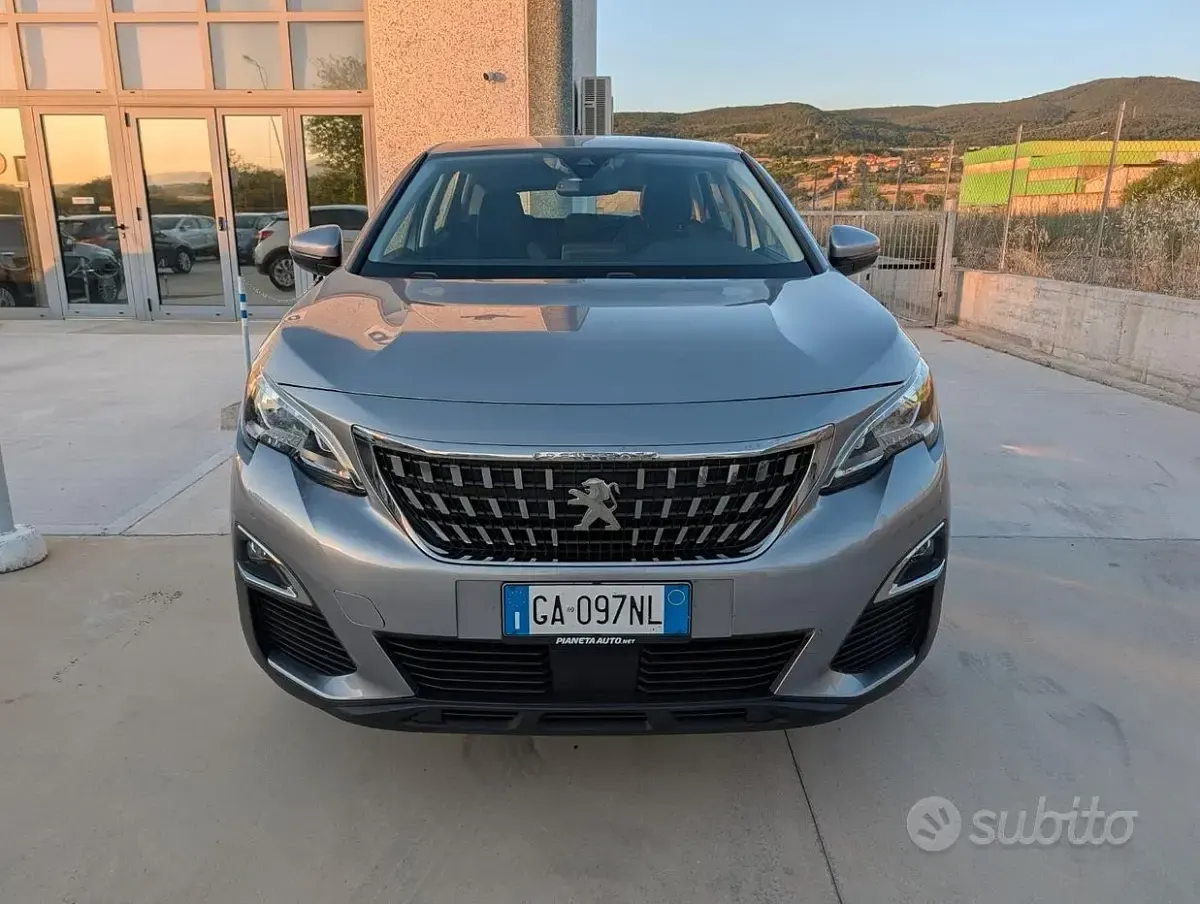 Usata Peugeot 3008 Business-Line 131 CV (96 kW) 2020 Grigio SUV