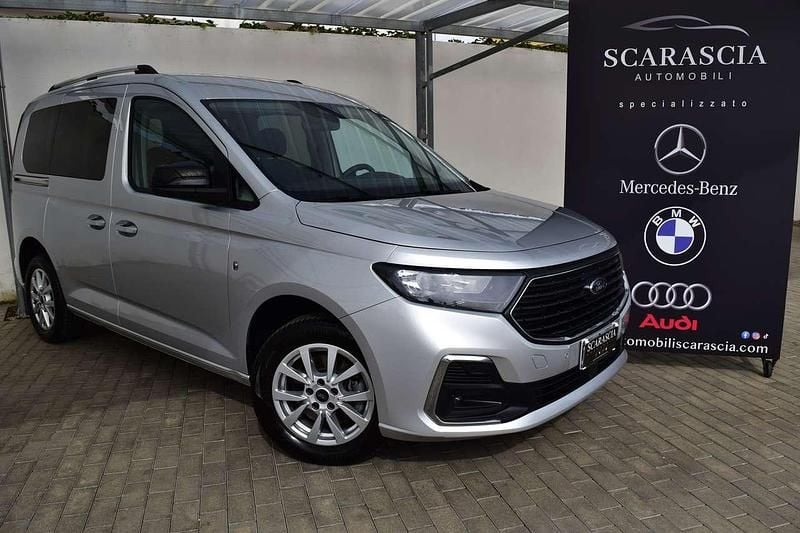 Usata Ford Tourneo Connect Titanium 122 CV (89 kW) 2023 Argento Monovolume