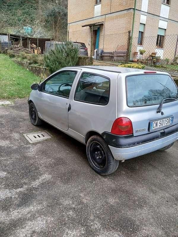 Usata Renault Twingo 75 CV (55 kW) 2004 Utilitaria