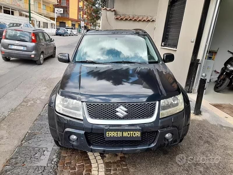 Usata Suzuki Grand Vitara 129 CV (94 kW) 2007 Nero SUV