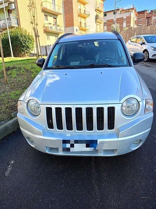 Argento Usata 2007 Jeep Compass Limited SUV | 1200 € (Buon prezzo) - Immagine 1/4
