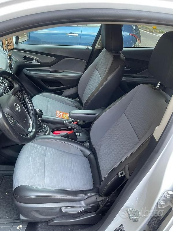 Usata Opel Mokka S 140 CV (102 kW) 2014 Bianco SUV