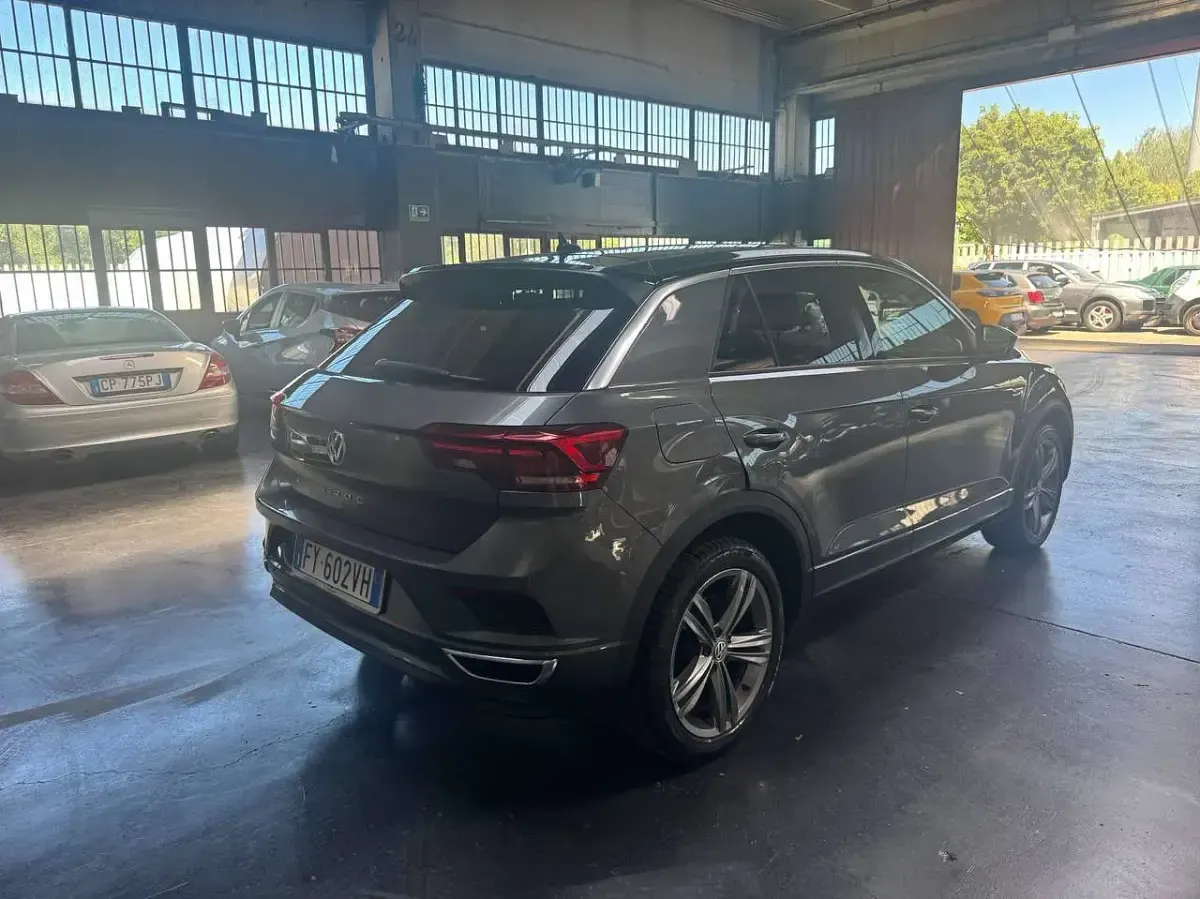 Usata VW T-Roc Advance 150 CV (110 kW) 2019 Grigio SUV