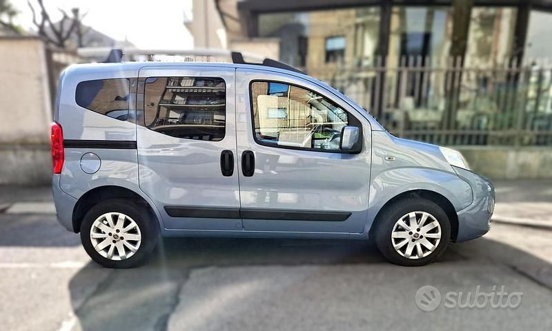 Usata Fiat Qubo Trekking 95 CV (69 kW) 2010 Azzurro Monovolume