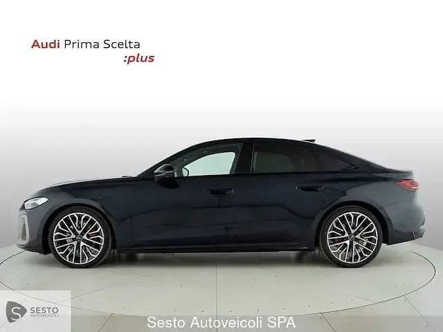 Nuova Audi A5 Sportback Edition .1 204 CV (150 kW) 2025 Blu firmamento metallizzato Utilitaria