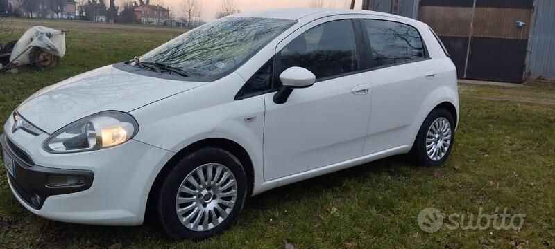 Usata Fiat Punto Evo 75 CV (55 kW) 2011 Bianco Utilitaria