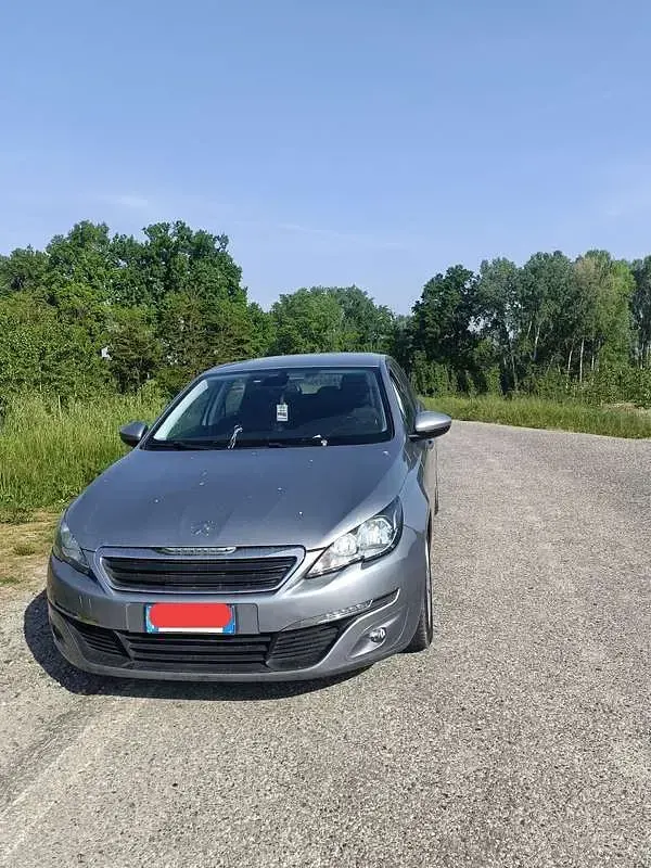 Usata Peugeot 308 SW Active 120 CV (88 kW) 2017 Station wagon