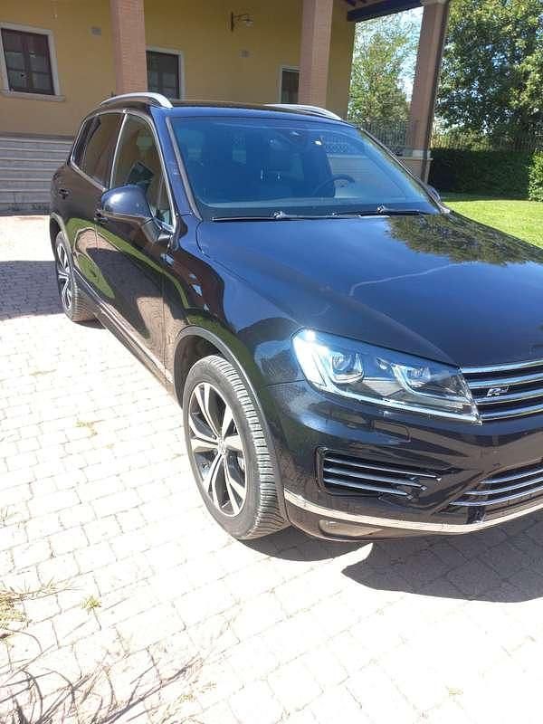 Nero Usata 2018 VW Touareg Sportline SUV | 22.800 € - Immagine 1/4