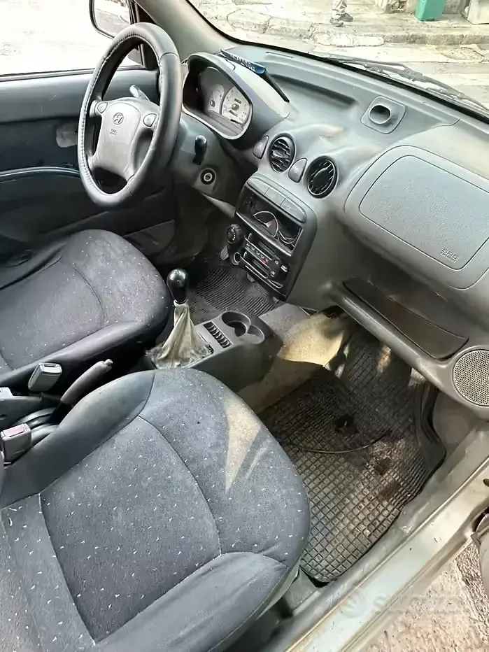 Usata Hyundai Atos 55 CV (40 kW) 2000 Grigio Utilitaria