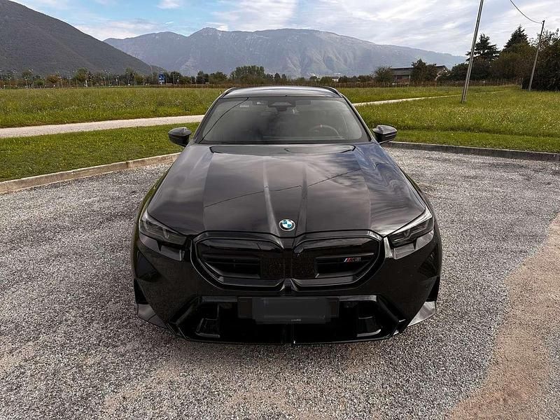 Usata BMW M5 585 CV (430 kW) 2025 Nero Station wagon