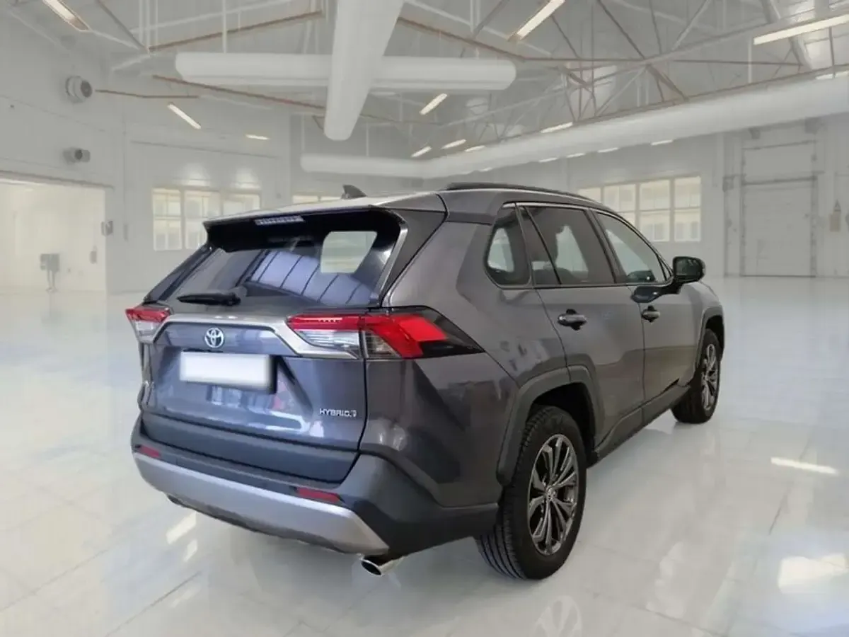 Usata Toyota RAV4 Hybrid 178 CV (130 kW) 2022 Grigio SUV