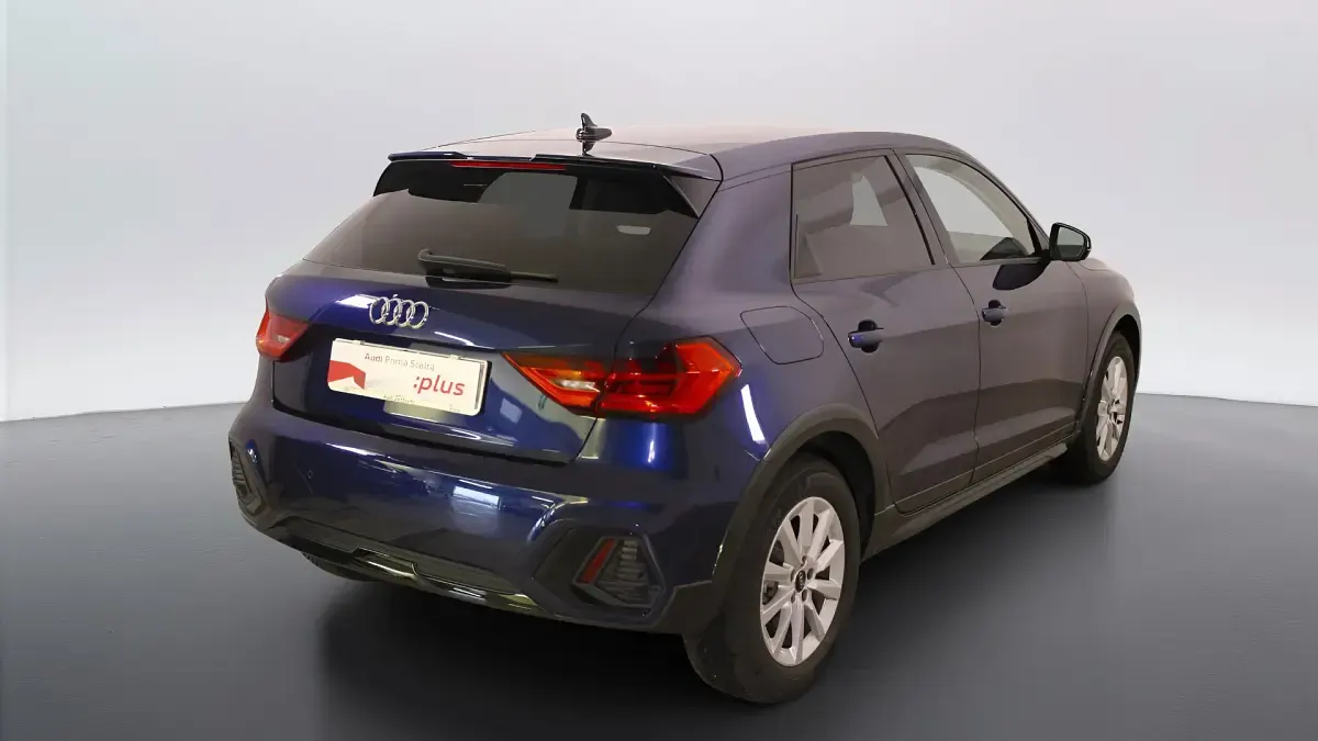 Usata Audi A1 Business 116 CV (85 kW) 2025 Blu navarra metallizzato SUV