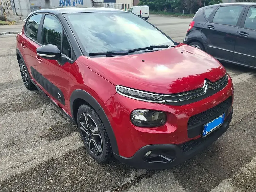 Usata Citroën C3 Feel 102 CV (75 kW) 2019 Rosso Utilitaria