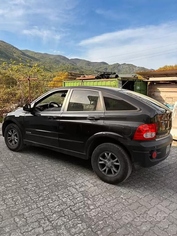 Usata SsangYong Actyon 141 CV (103 kW) 2009 Nero Station wagon