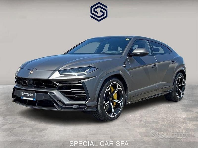 Nero Usata 2022 Lamborghini Urus SUV | 295.000 € (Cara) - Immagine 1/4