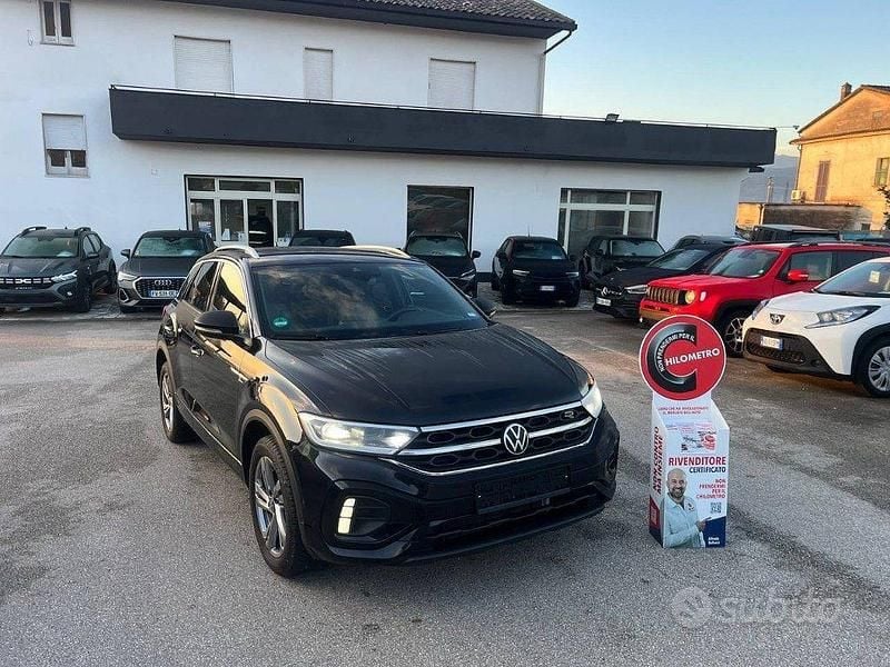 Usata VW T-Roc R-line 116 CV (85 kW) 2025 Nero SUV