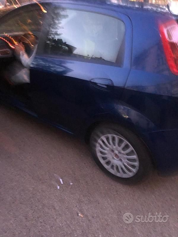 Usata Fiat Punto 75 CV (55 kW) 2007 Utilitaria