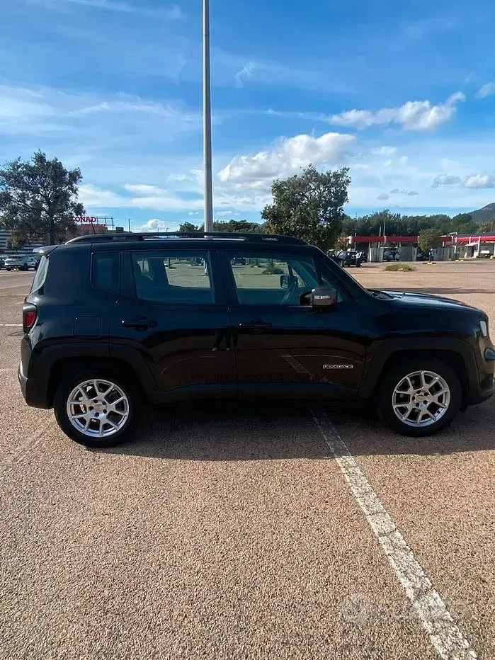 Usado Jeep Renegade 120 CV (88 kW) 2020 Negro SUV