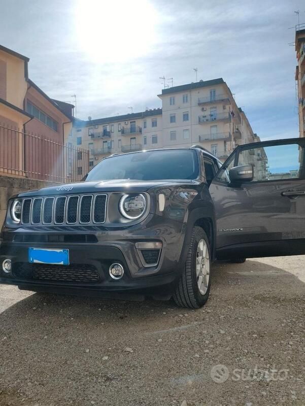 Grigio Usata 2019 Jeep Renegade Limited SUV | 19.000 € (Cara) - Immagine 1/4
