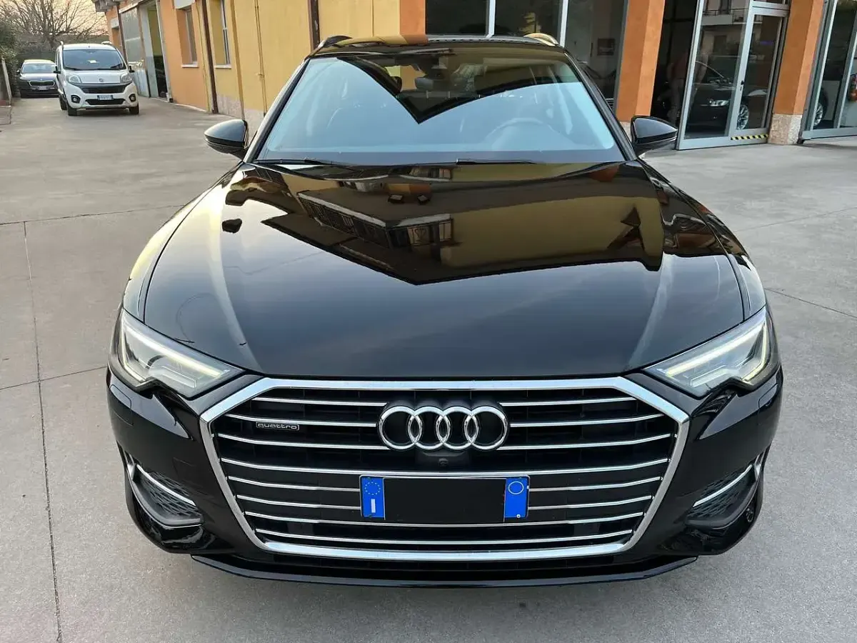 Usata Audi A6 Sport 204 CV (150 kW) 2020 Brilliant black metallizzato Station wagon