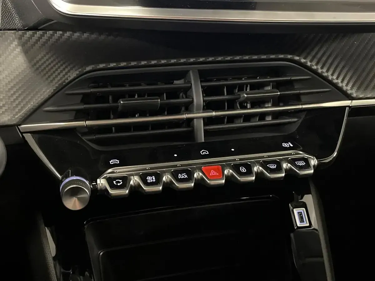 Nuova Peugeot 208 100 CV (73 kW) 2026 Nero Utilitaria