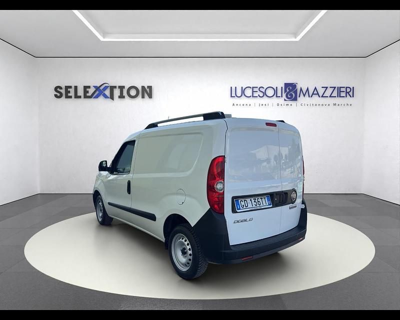 Usata Fiat Doblò Business 104 CV (76 kW) 2020 Bianco