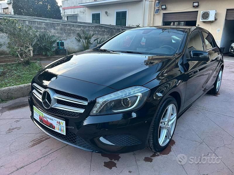 Usata Mercedes A200 136 CV (100 kW) 2015 Nero Berlina
