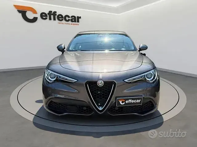 Usata Alfa Romeo Stelvio Business 160 CV (117 kW) 2021 Grigio SUV