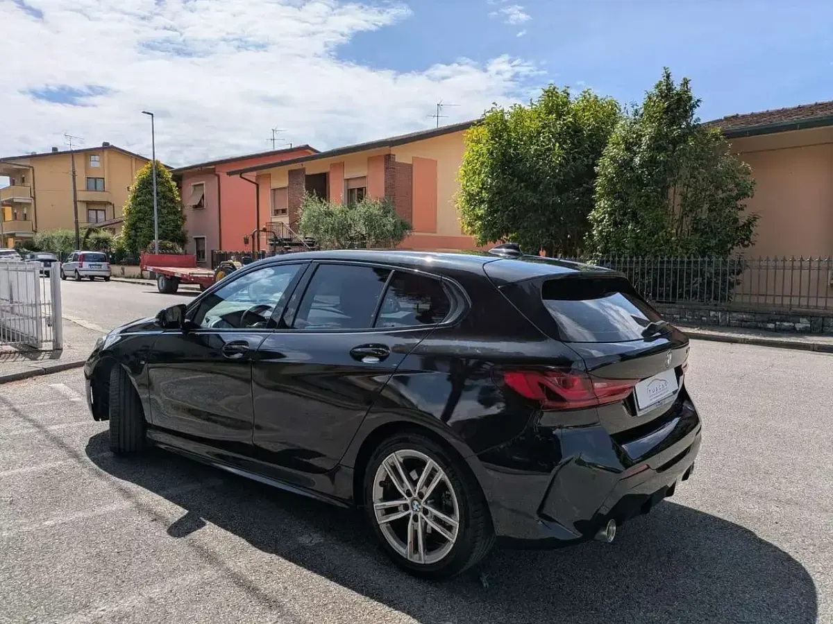 Usata BMW 118 M Sport 150 CV (110 kW) 2020 Nero Utilitaria