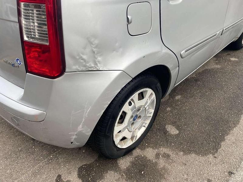 Usata Fiat Idea Dynamic 69 CV (50 kW) 2008 Grigio garbato Monovolume