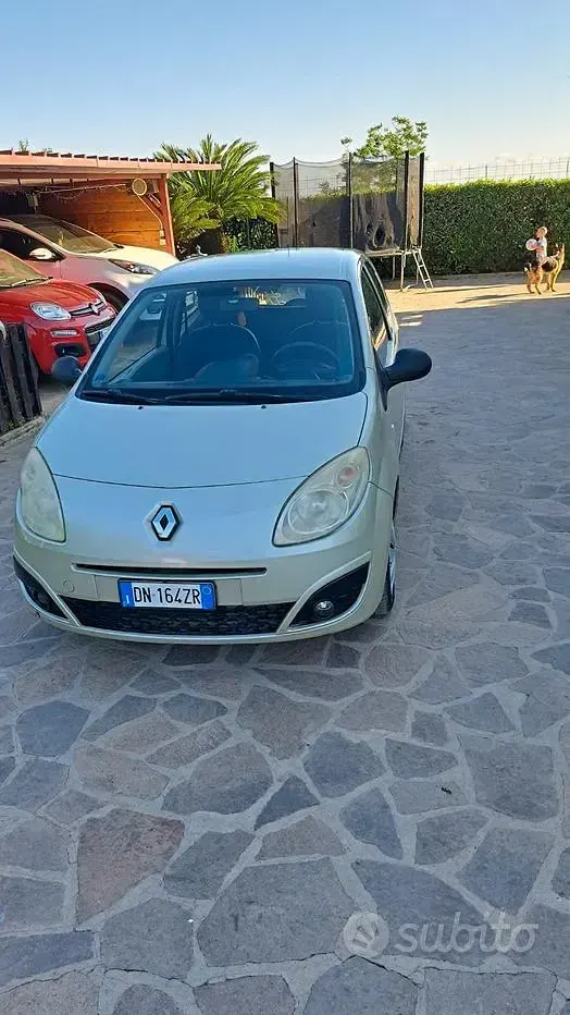 Usata Renault Twingo 64 CV (47 kW) 2008 Utilitaria