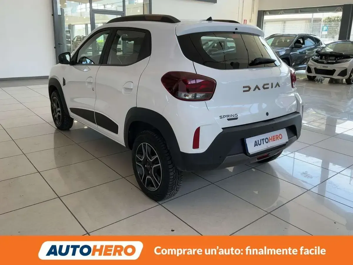 Usata Dacia Spring Extreme 47 kW (65 CV) 2023 Bianco Utilitaria