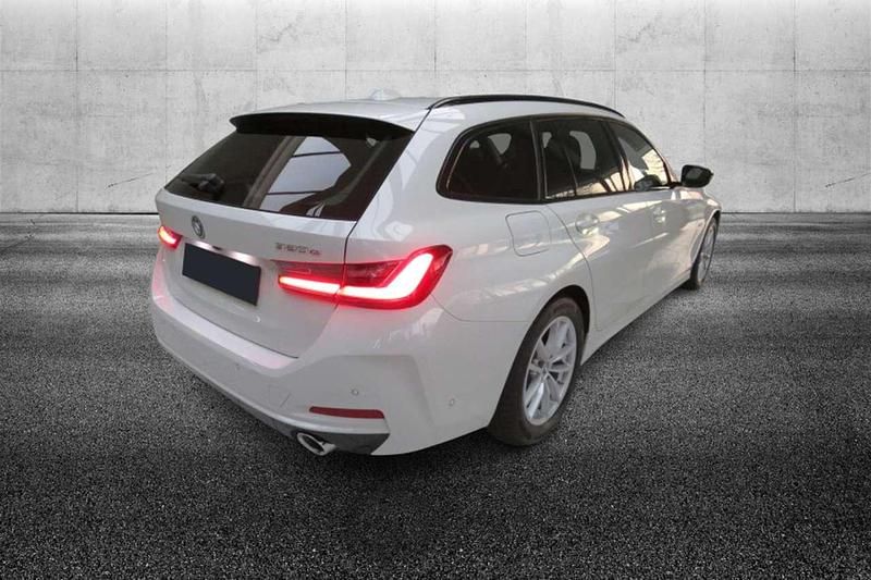 Usata BMW 320e 204 CV (150 kW) 2023 Bianco Station wagon